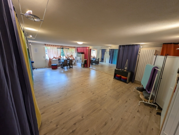 A louer : Bureau privé de 14 m² dans espace partagé avec accès aux services communs Informations principalese