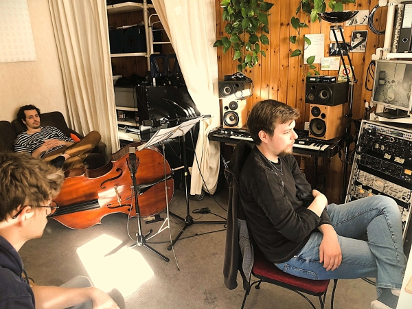 Fil's HOUSE Studio