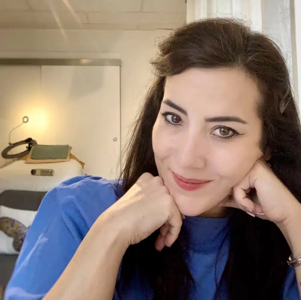 Géraldine Dörig, Hypnothérapeute certifiée et agréée ASCA, Maître Reiki et praticienne en accompagnement thérapeutique centré sur l’écoute du corps.